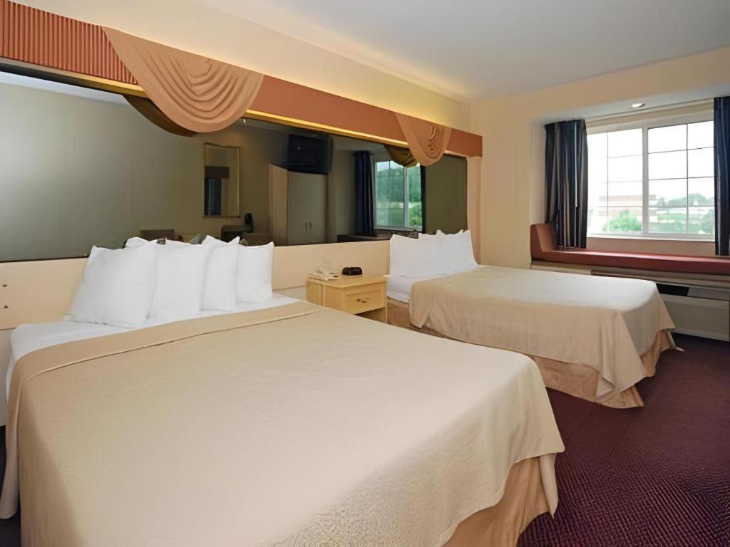 Quality Inn & Suites Mount Juliet Eksteriør billede