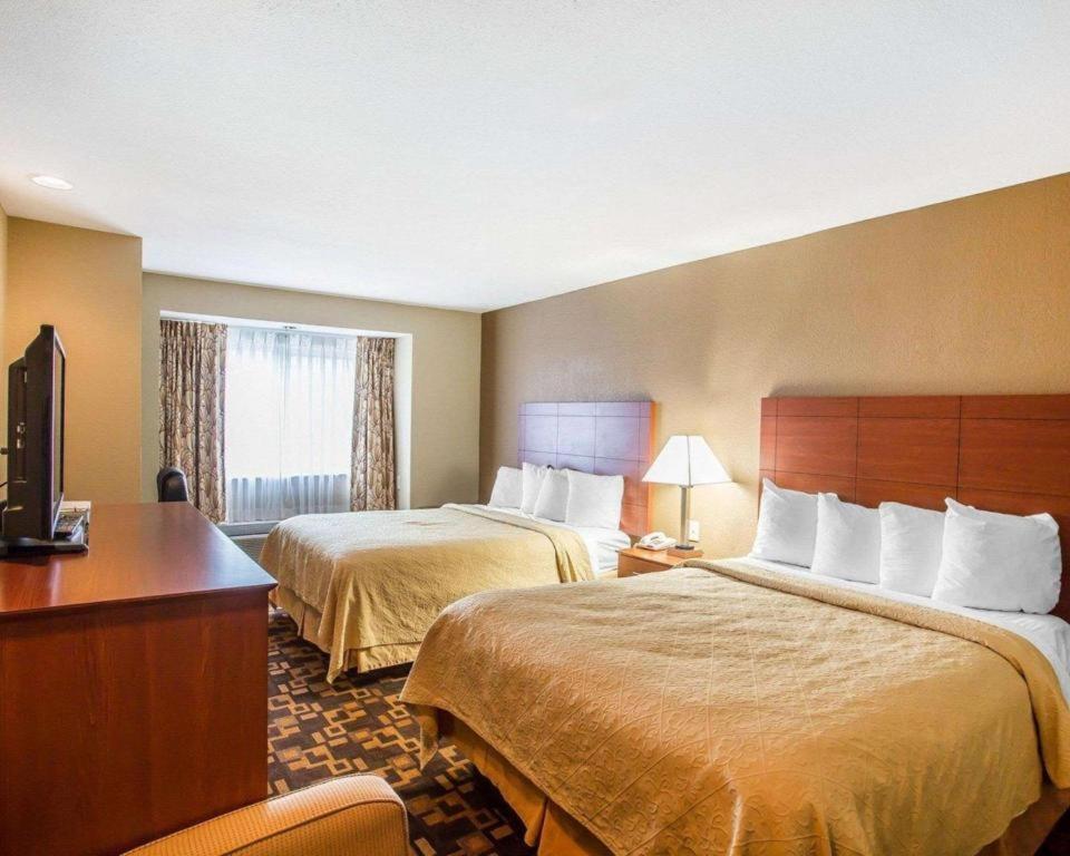 Quality Inn & Suites Mount Juliet Eksteriør billede
