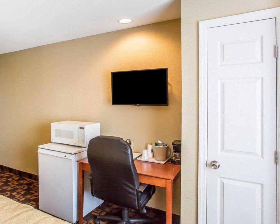 Quality Inn & Suites Mount Juliet Eksteriør billede
