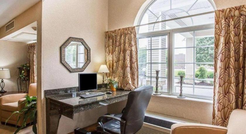 Quality Inn & Suites Mount Juliet Eksteriør billede