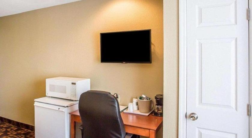 Quality Inn & Suites Mount Juliet Eksteriør billede