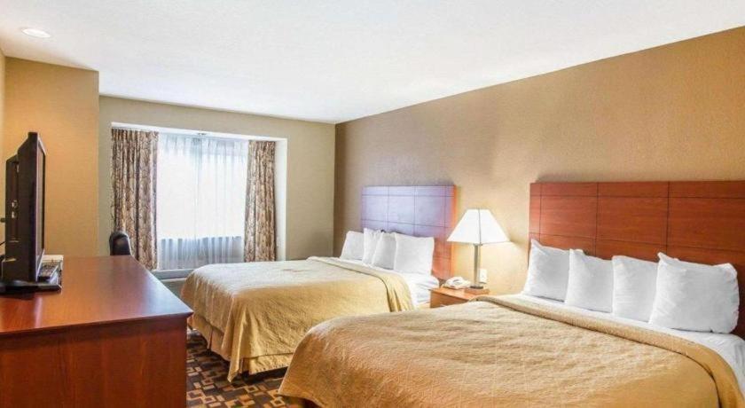 Quality Inn & Suites Mount Juliet Eksteriør billede